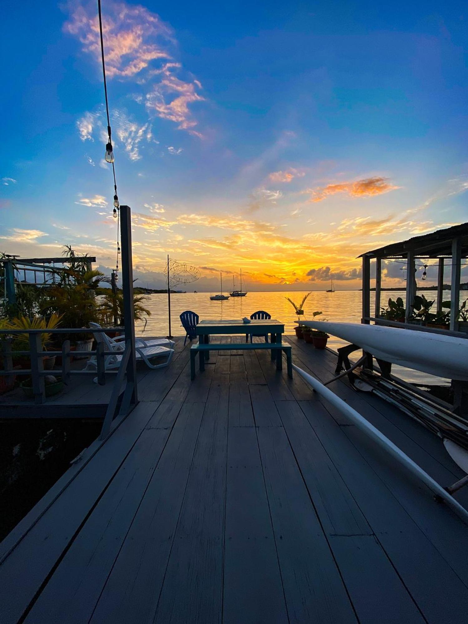 Saigon Bay Bed & Breakfast 博卡斯德尔托罗 外观 照片