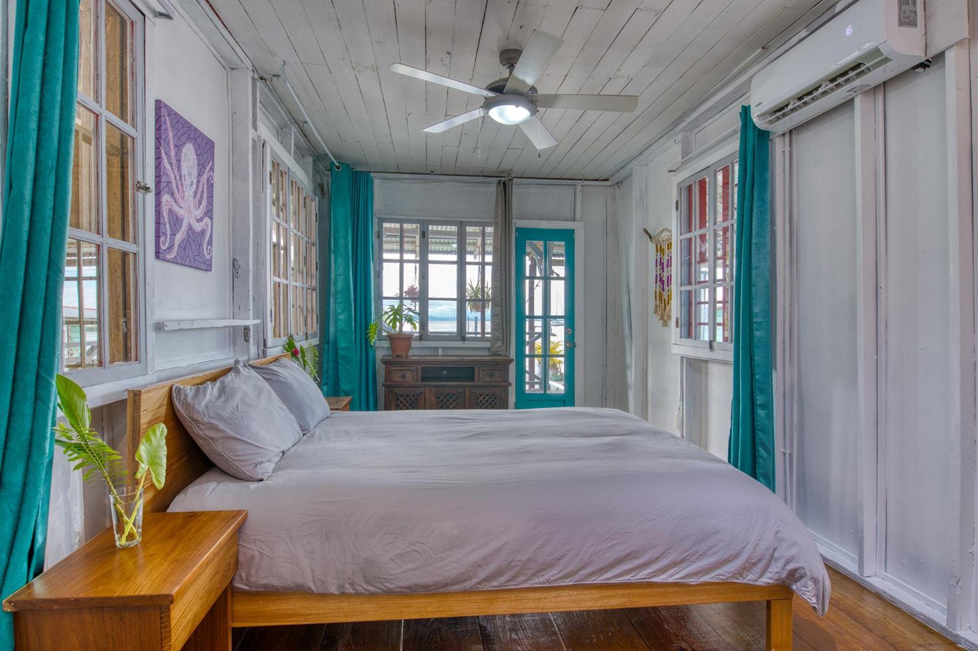 Saigon Bay Bed & Breakfast 博卡斯德尔托罗 外观 照片